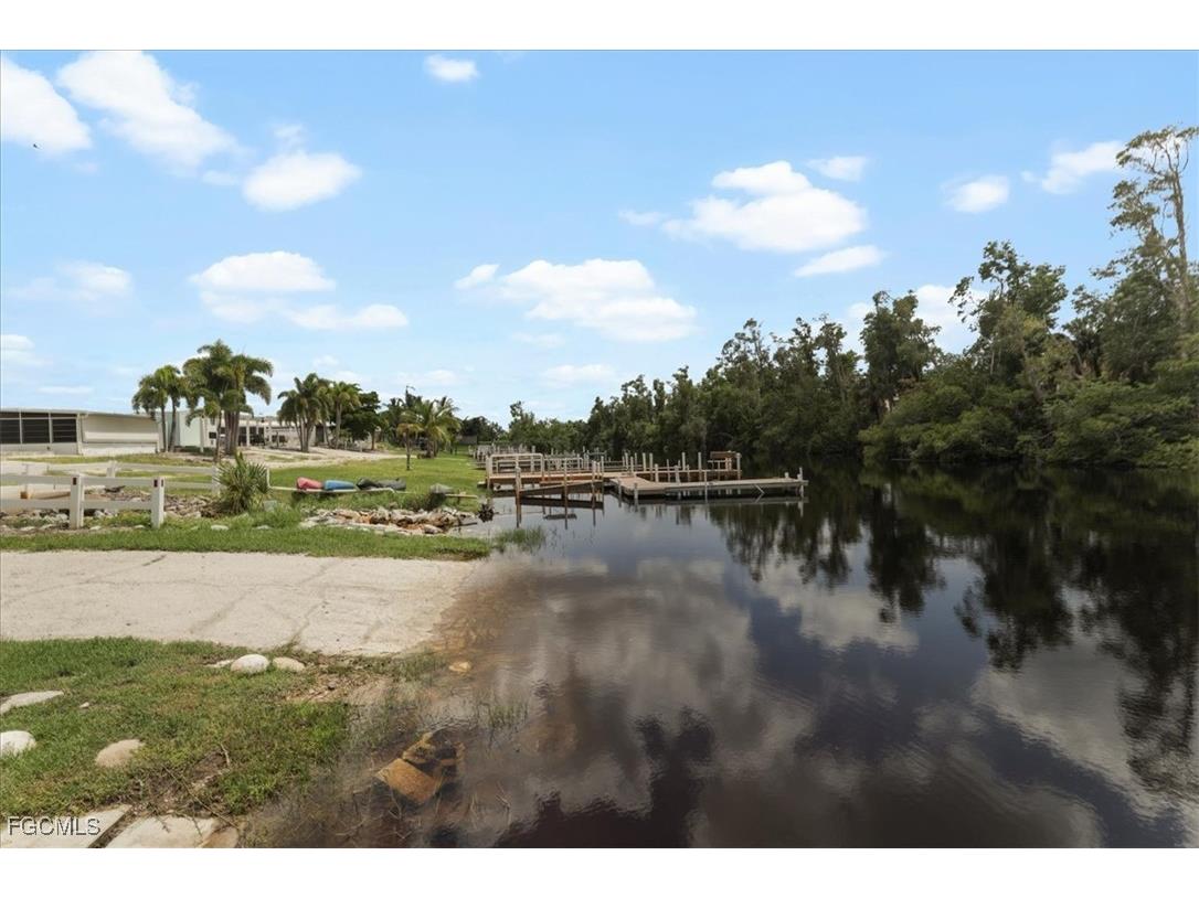 5773 Pink Panther Drive Fort Myers FL 33908 2025005367 image11
