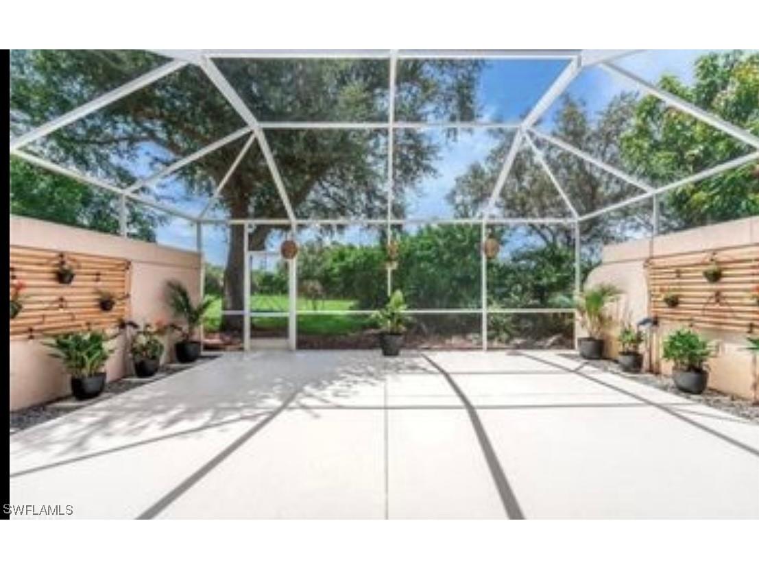 5778 Cove Circle #21 Naples FL 34119 224007809 image1