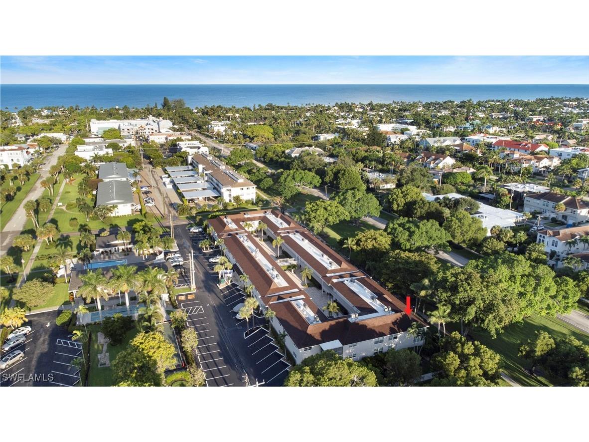 578 Broad Avenue S #578 Naples FL 34102 225078311 image1