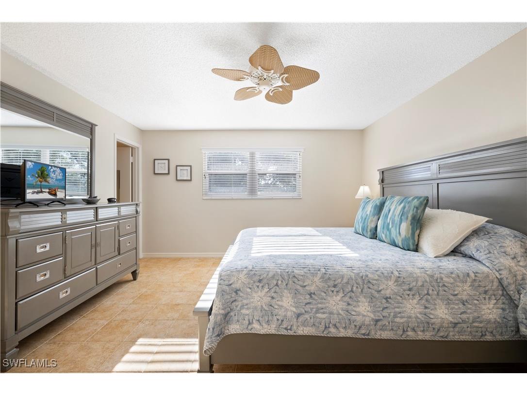 578 Broad Avenue S #578 Naples FL 34102 225078311 image18