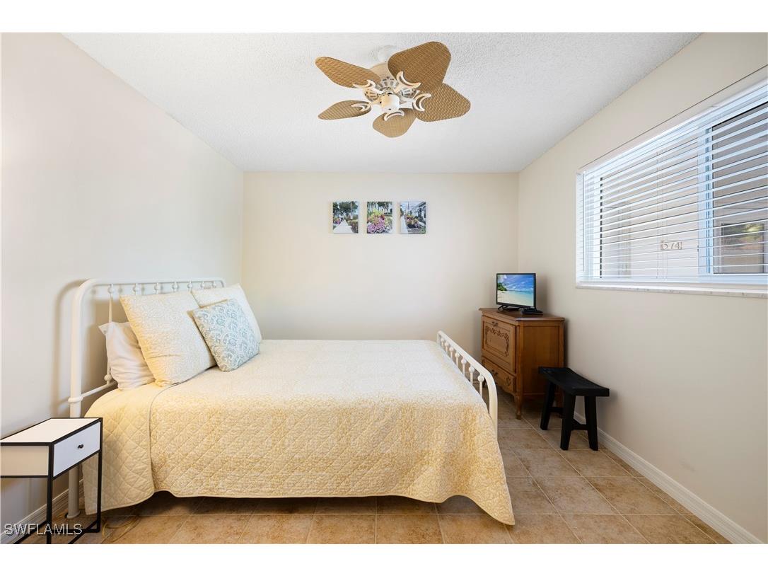 578 Broad Avenue S #578 Naples FL 34102 225078311 image21