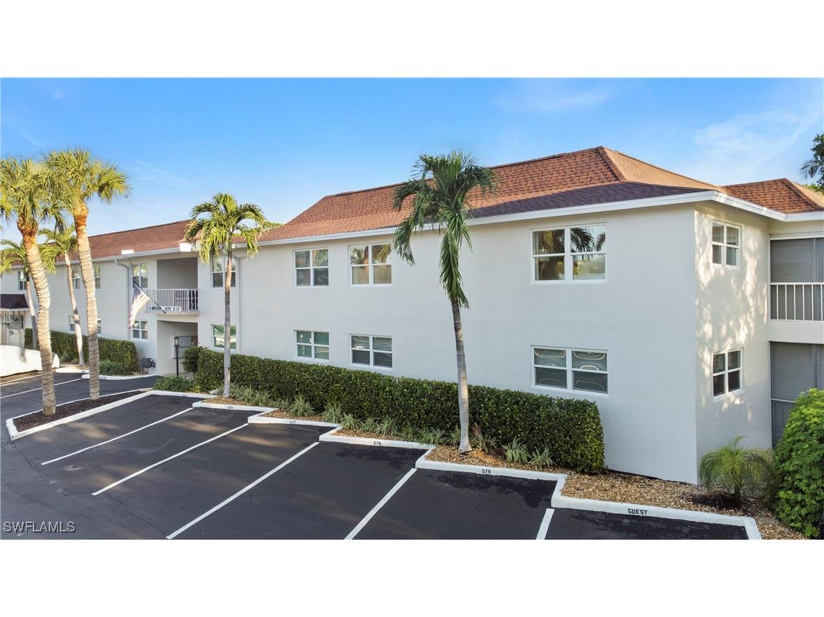 578 Broad Avenue S #578 Naples FL 34102 225078311 image32