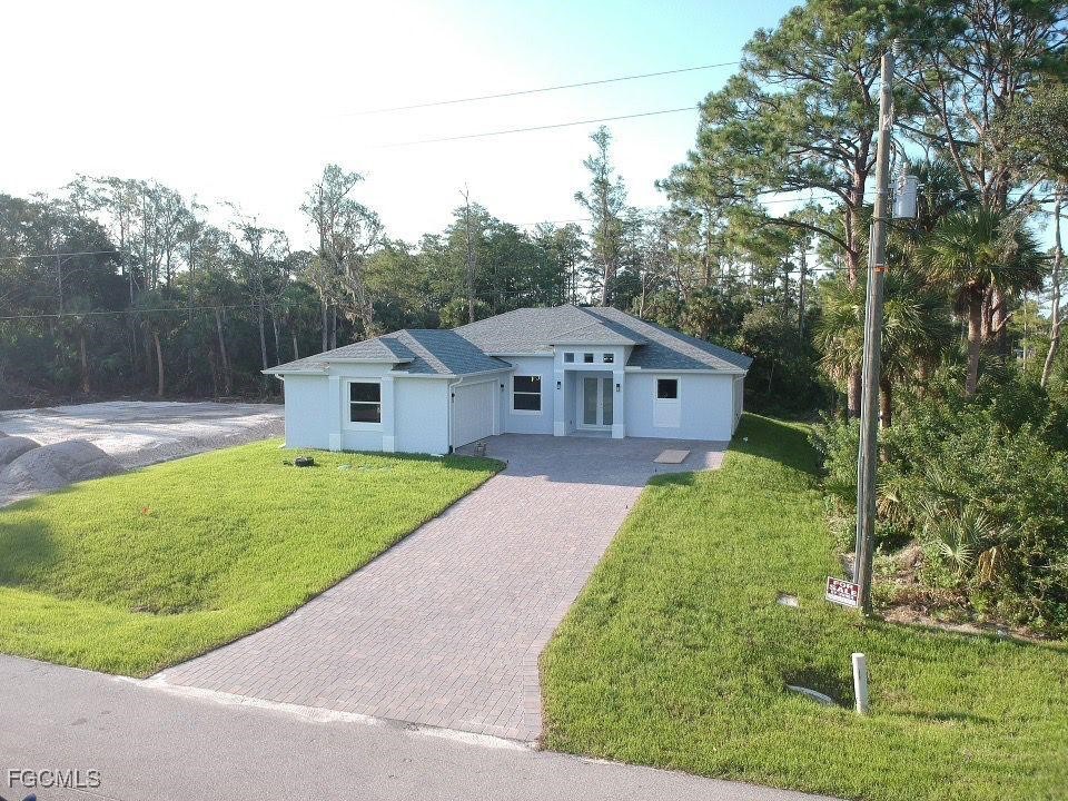 578 Woodview Drive Lehigh Acres FL 33972 2025003443 image2