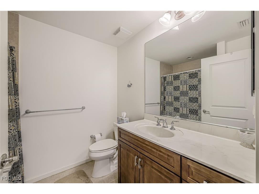 5781 Cape Harbour Drive #810 Cape Coral FL 33914 2025025094 image15