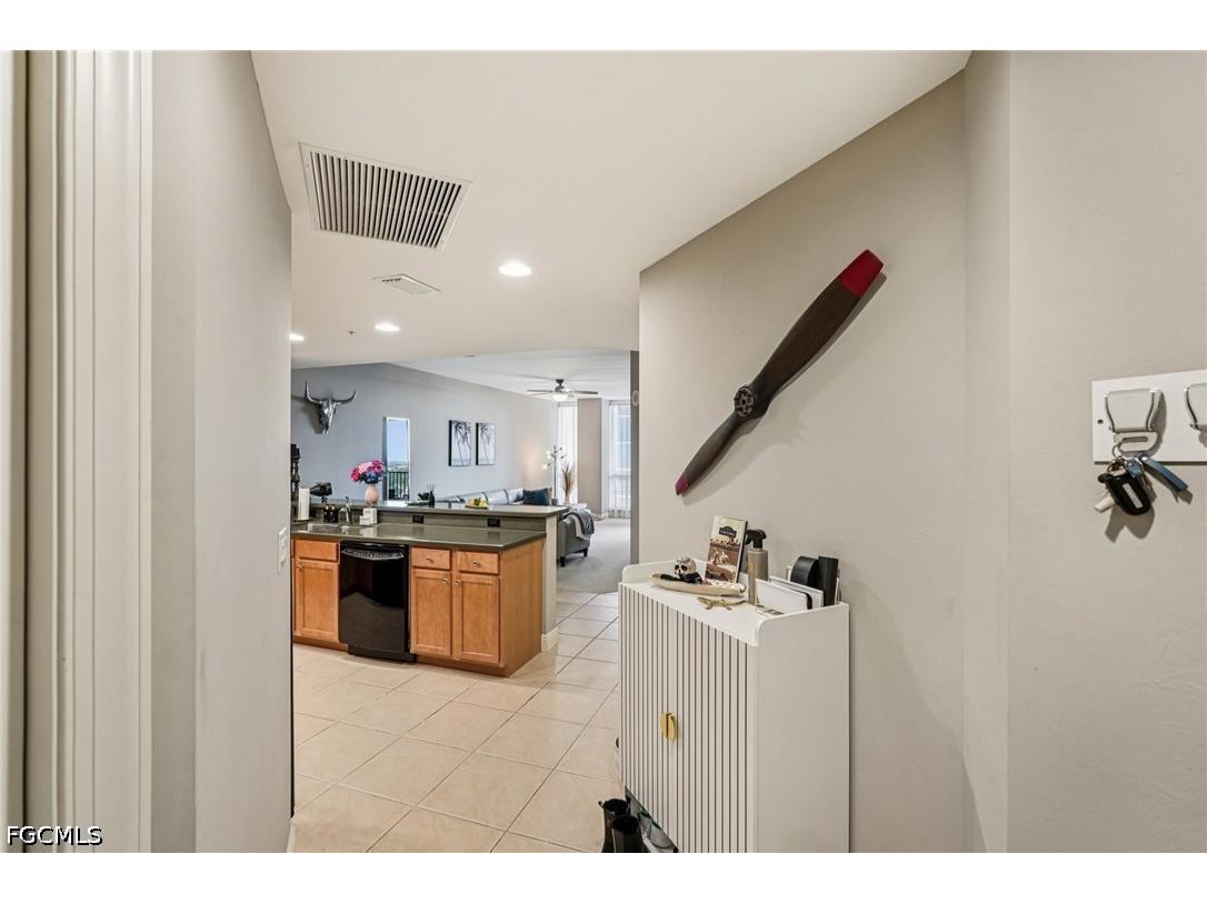 5781 Cape Harbour Drive #903 Cape Coral FL 33914 2026014248 image3