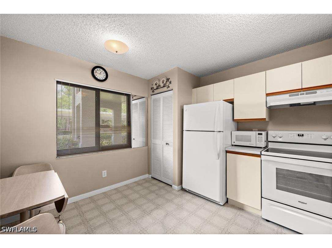 5784 Deauville Circle #B103 Naples FL 34112 226018307 image20
