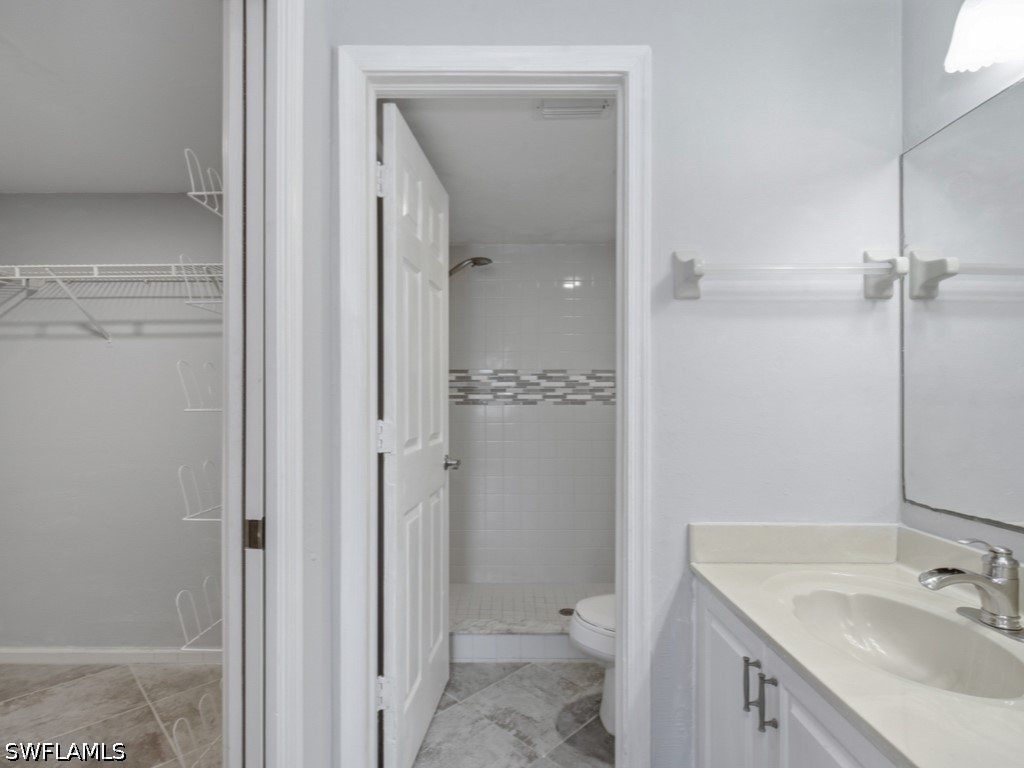 5784 Deauville Circle #B204 Naples FL 34112 226024502 image13