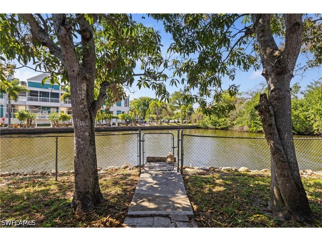 579 13th Street N Naples FL 34102 226006247 image34