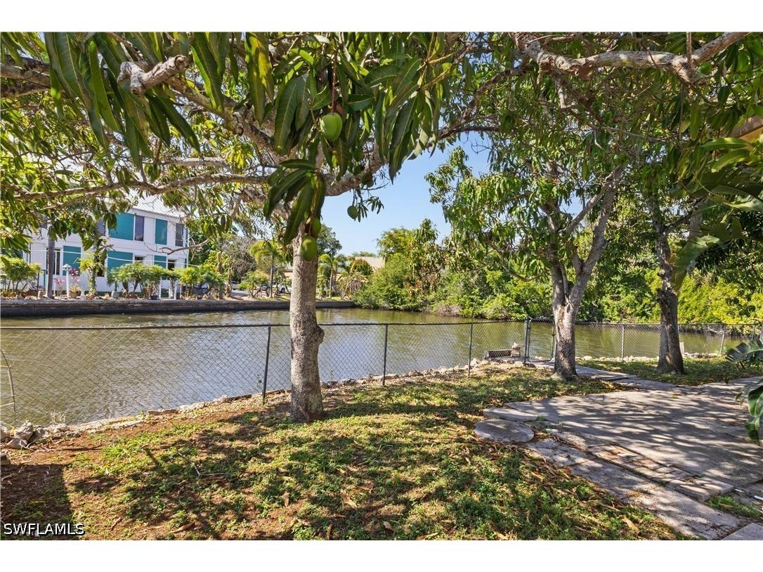 579 13th Street N Naples FL 34102 226006247 image36