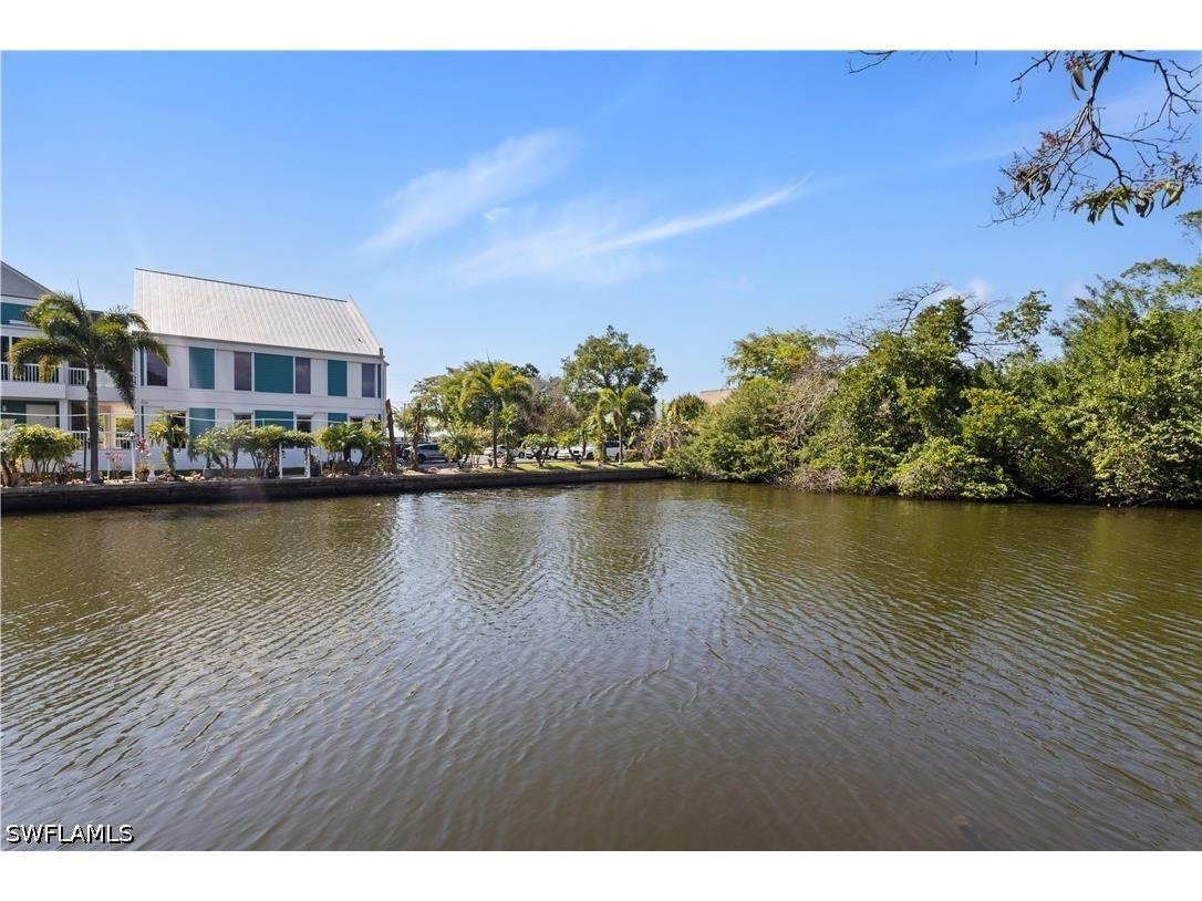 579 13th Street N Naples FL 34102 226006247 image38