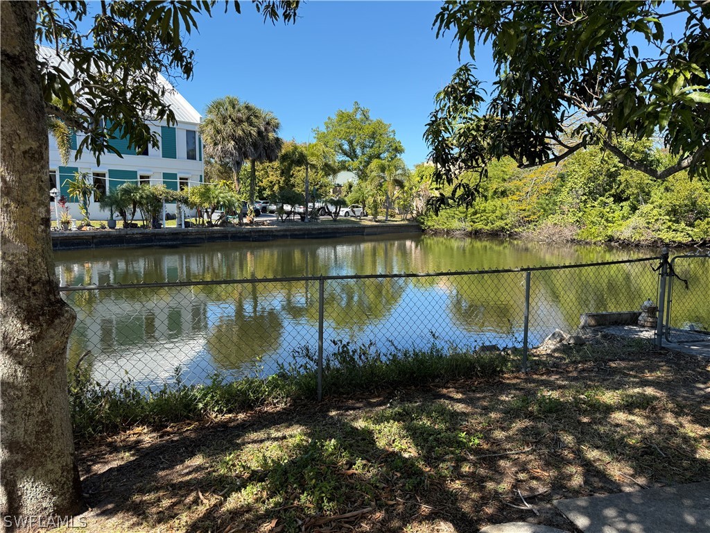 579 13th Street N Naples FL 34102 226006247 image7