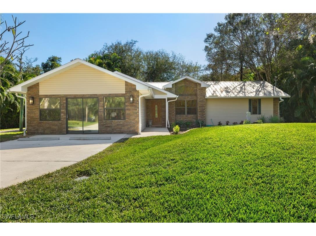 5790 Dogwood Way Naples FL 34116 224100634 image1