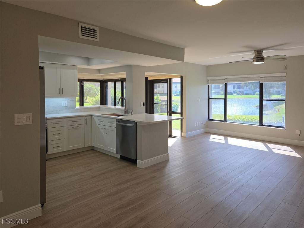 5790 Trailwinds Drive #111 Fort Myers FL 33907 2025012575 image2