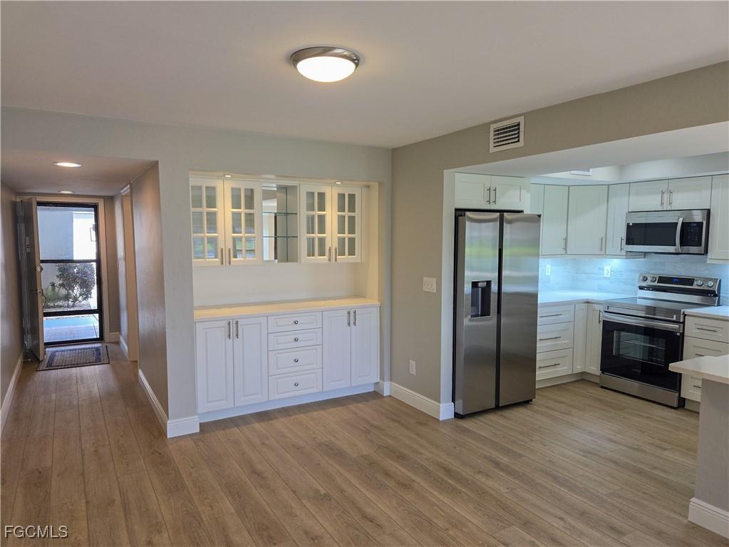 5790 Trailwinds Drive #111 Fort Myers FL 33907 2025012575 image7