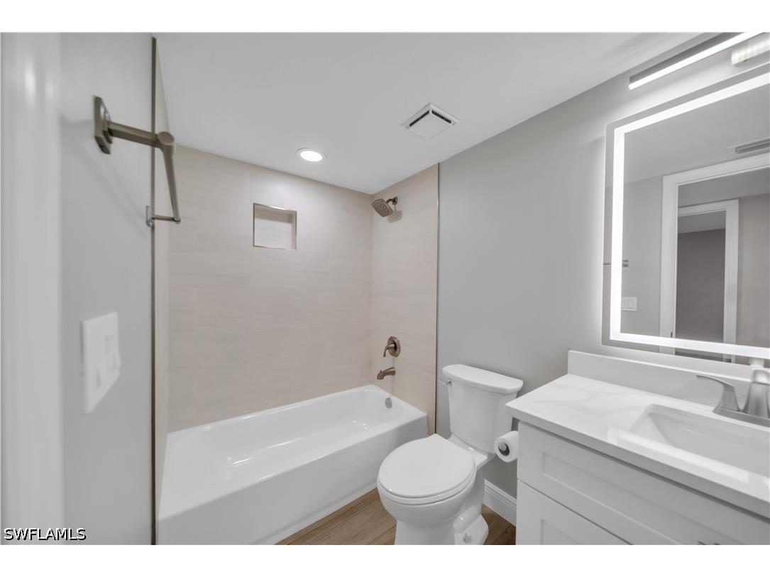5790 Trailwinds Drive #111 Fort Myers FL 33907 226021601 image26