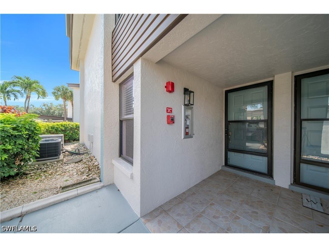 5790 Trailwinds Drive #111 Fort Myers FL 33907 226021601 image8