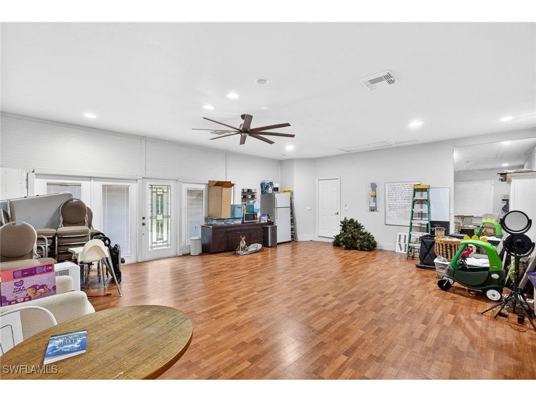 5791 Golden Gate Parkway Naples FL 34116 226001839 image19