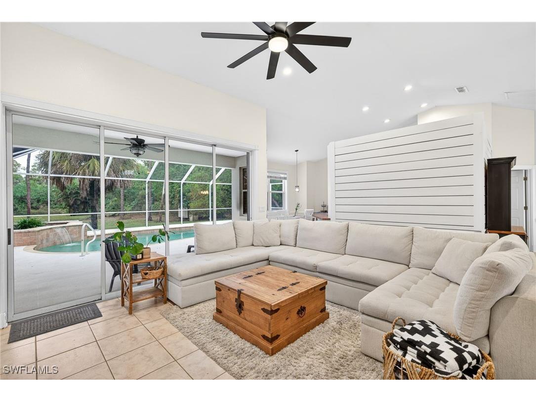 5791 Golden Gate Parkway Naples FL 34116 226001839 image5