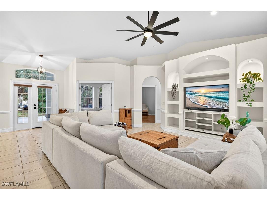 5791 Golden Gate Parkway Naples FL 34116 226001839 image6