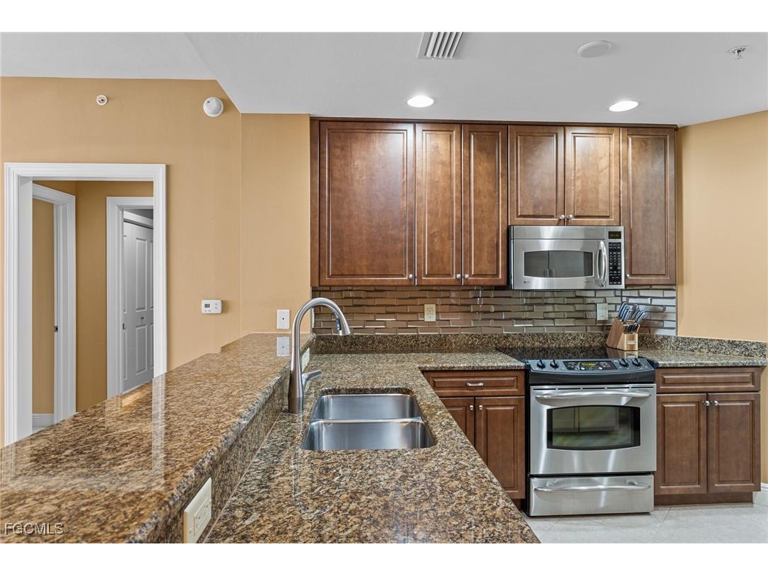 5793 Cape Harbour Drive #615 Cape Coral FL 33914 2025023237 image12