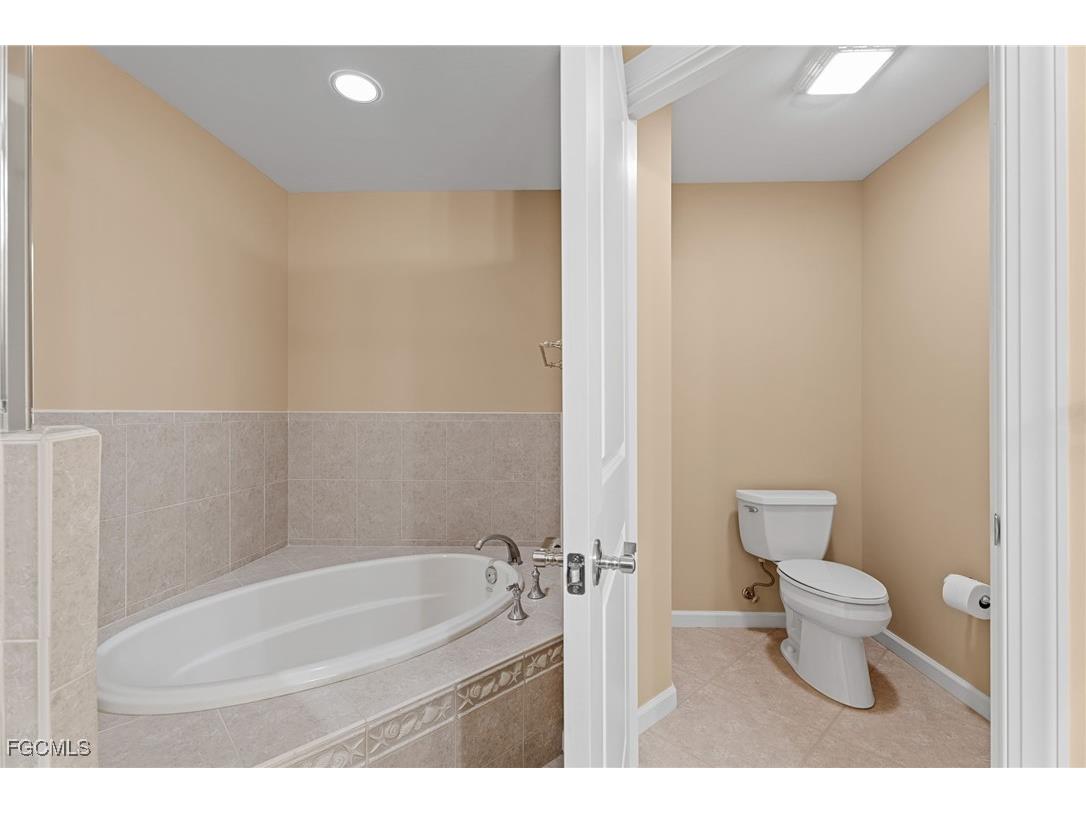 5793 Cape Harbour Drive #615 Cape Coral FL 33914 2025023237 image24