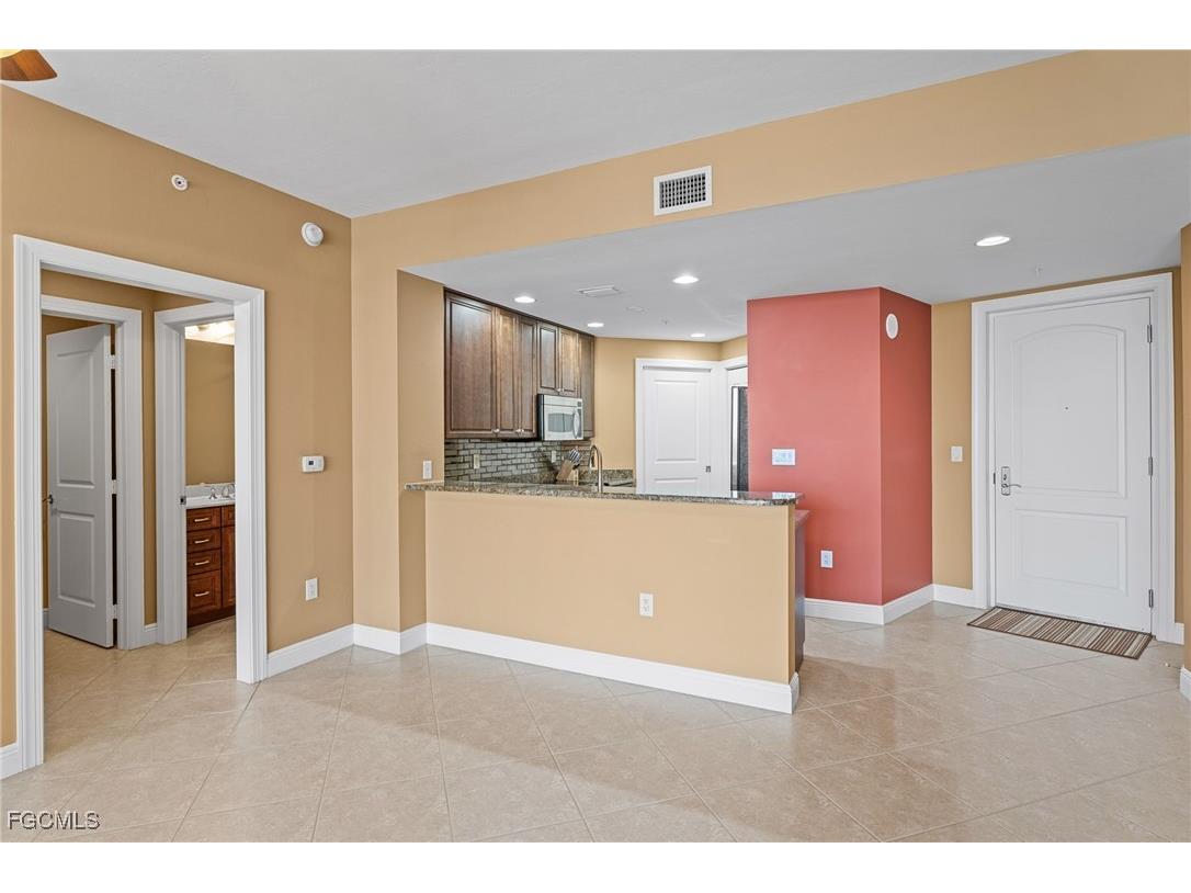 5793 Cape Harbour Drive #615 Cape Coral FL 33914 2025023237 image4