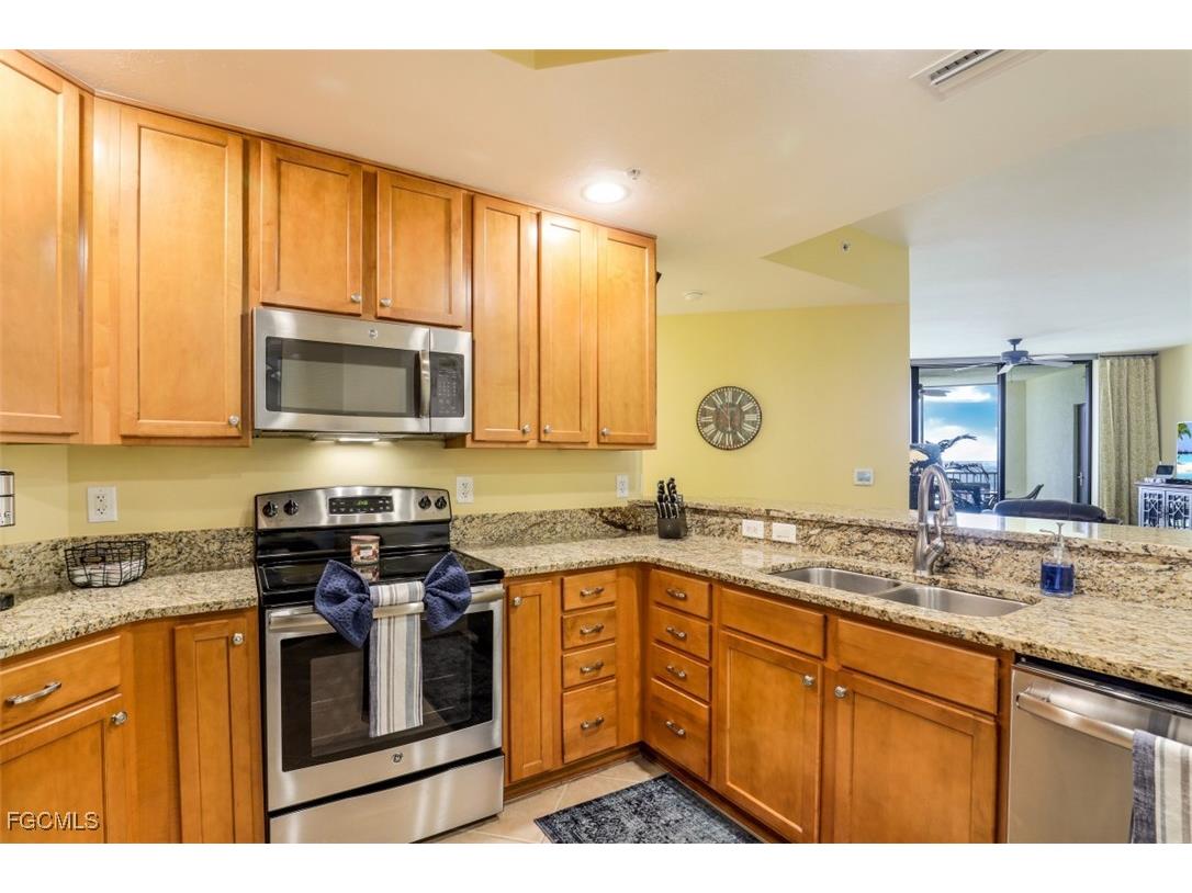 5793 Cape Harbour Drive #711 Cape Coral FL 33914 2025020801 image6