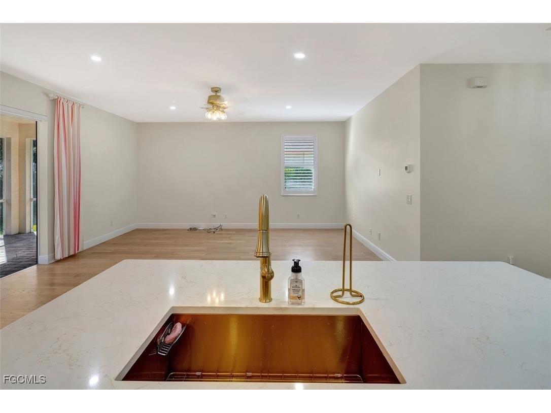 5794 Elizabeth Ann Way Fort Myers FL 33912 2025021177 image18