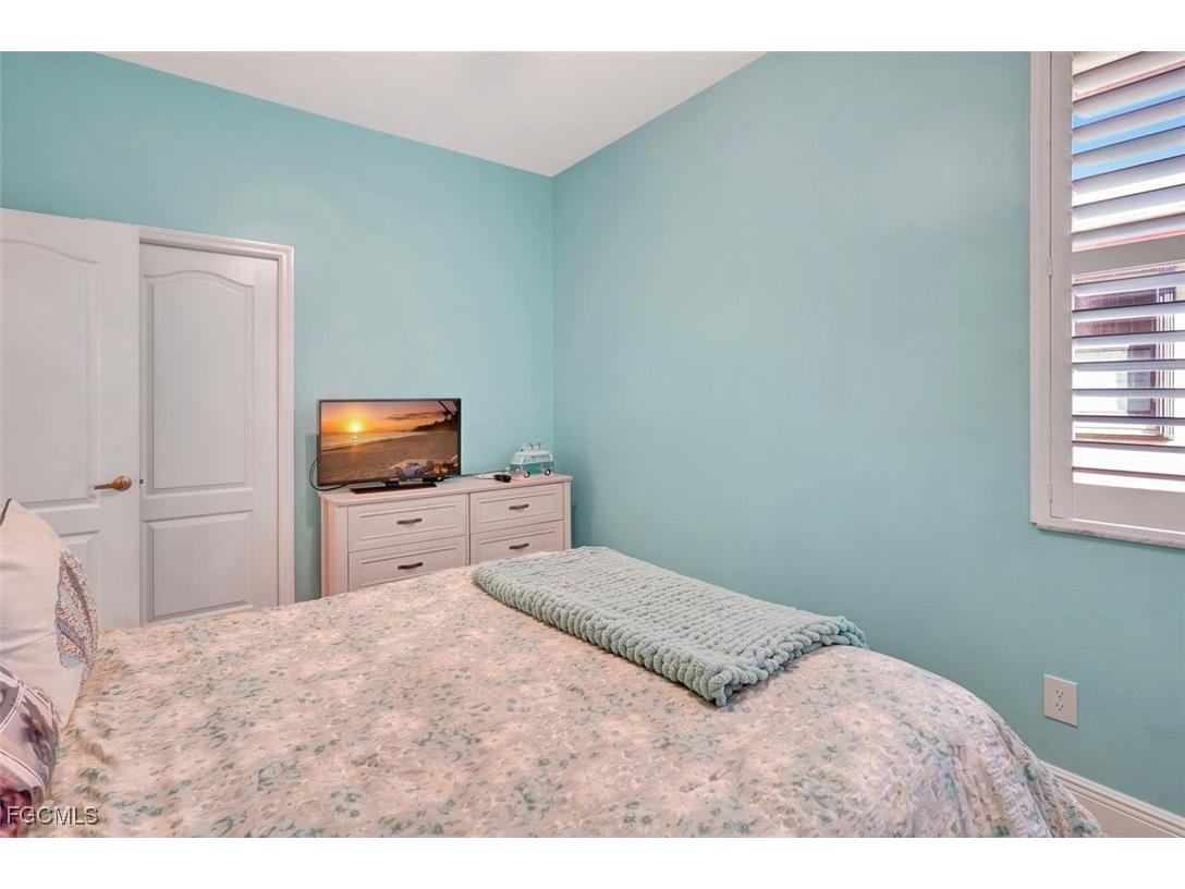 5794 Elizabeth Ann Way Fort Myers FL 33912 2025021177 image31