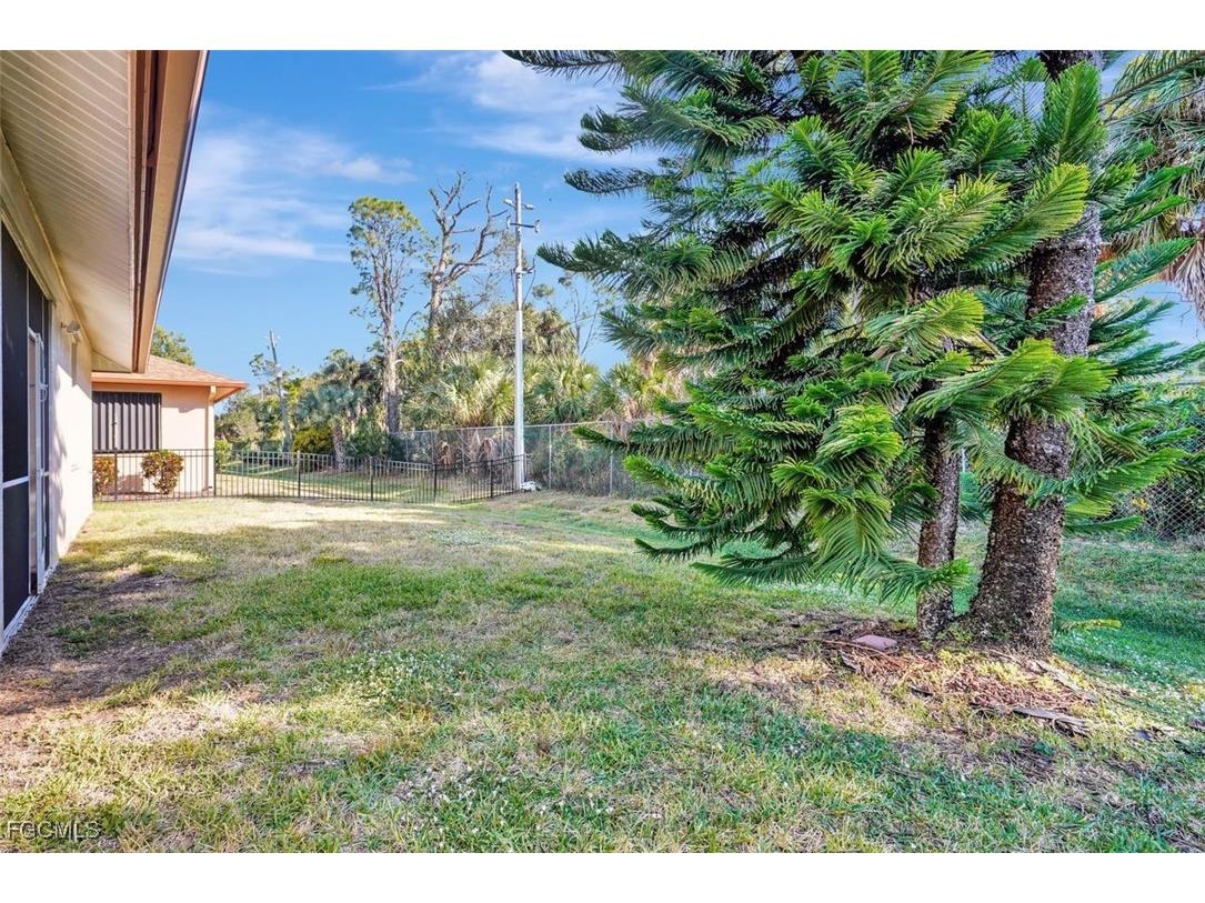 5794 Elizabeth Ann Way Fort Myers FL 33912 2025021177 image44