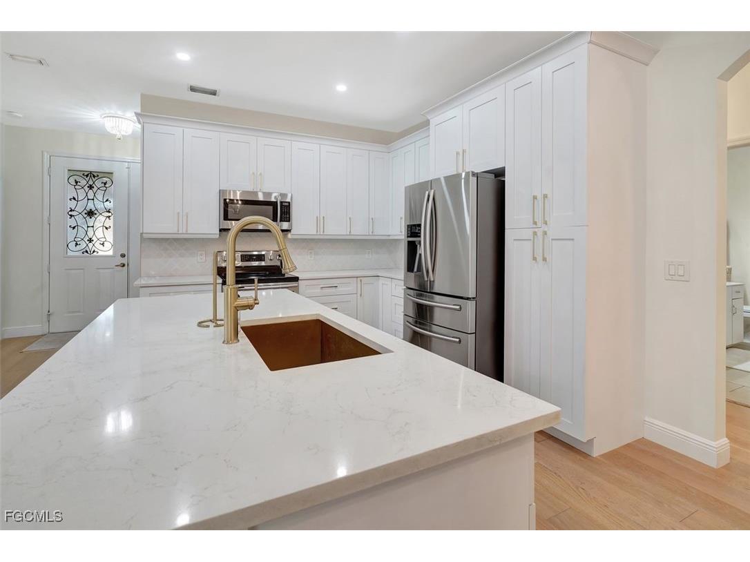 5794 Elizabeth Ann Way Fort Myers FL 33912 2025021177 image6