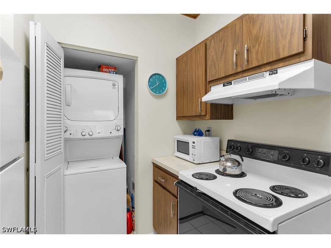 58 Manor Terrace #8-204 Marco Island FL 34145 226017420 image9
