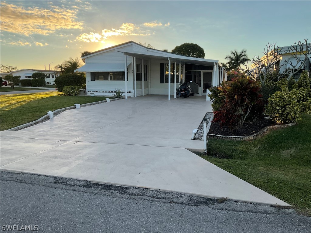 58 San Remo Circle Naples FL 34112 223003461 image1