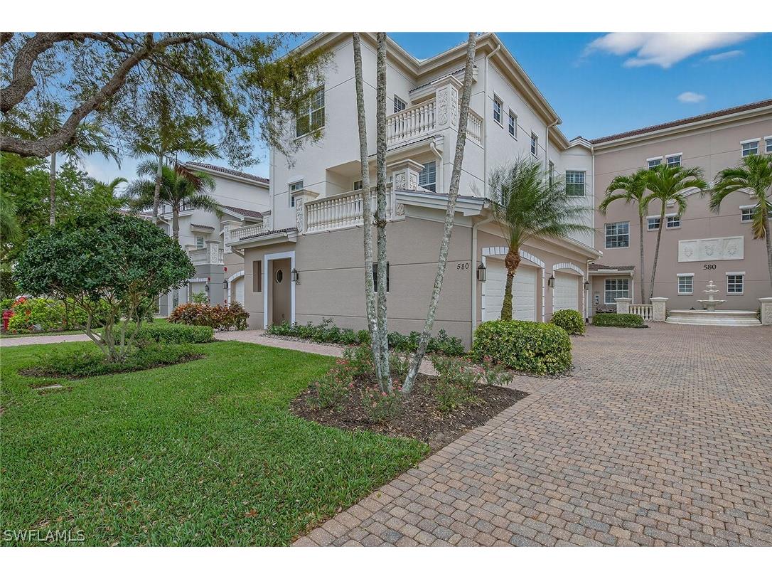 580 Avellino Isles Circle #201 Naples FL 34119 226011752 image1