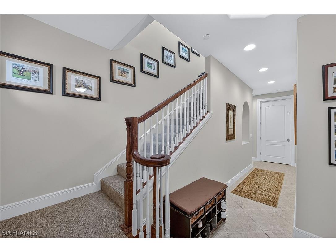 580 Avellino Isles Circle #201 Naples FL 34119 226011752 image2