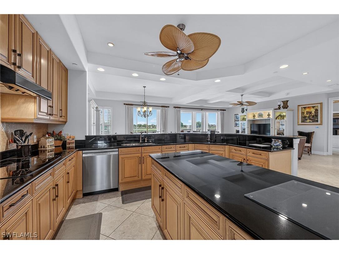 580 Avellino Isles Circle #201 Naples FL 34119 226011752 image8
