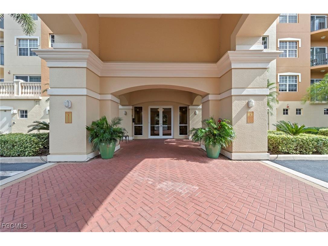 580 El Camino Real #3202 Naples FL 34119 2025019096 image2