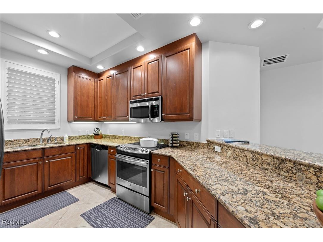 580 El Camino Real #3202 Naples FL 34119 2025019096 image5