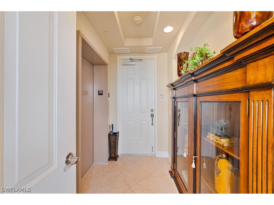 580 El Camino Real #3705 Naples FL 34119 226008328 image2