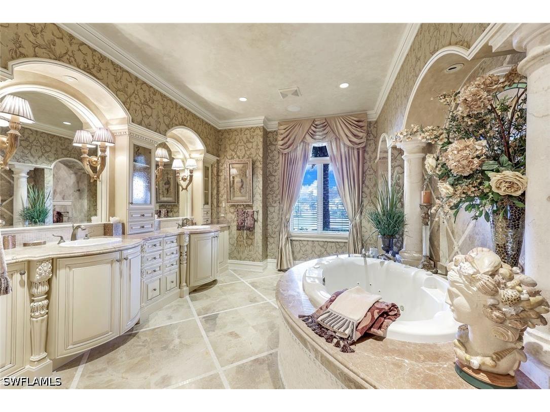 580 S Heathwood Drive Marco Island FL 34145 226015143 image16