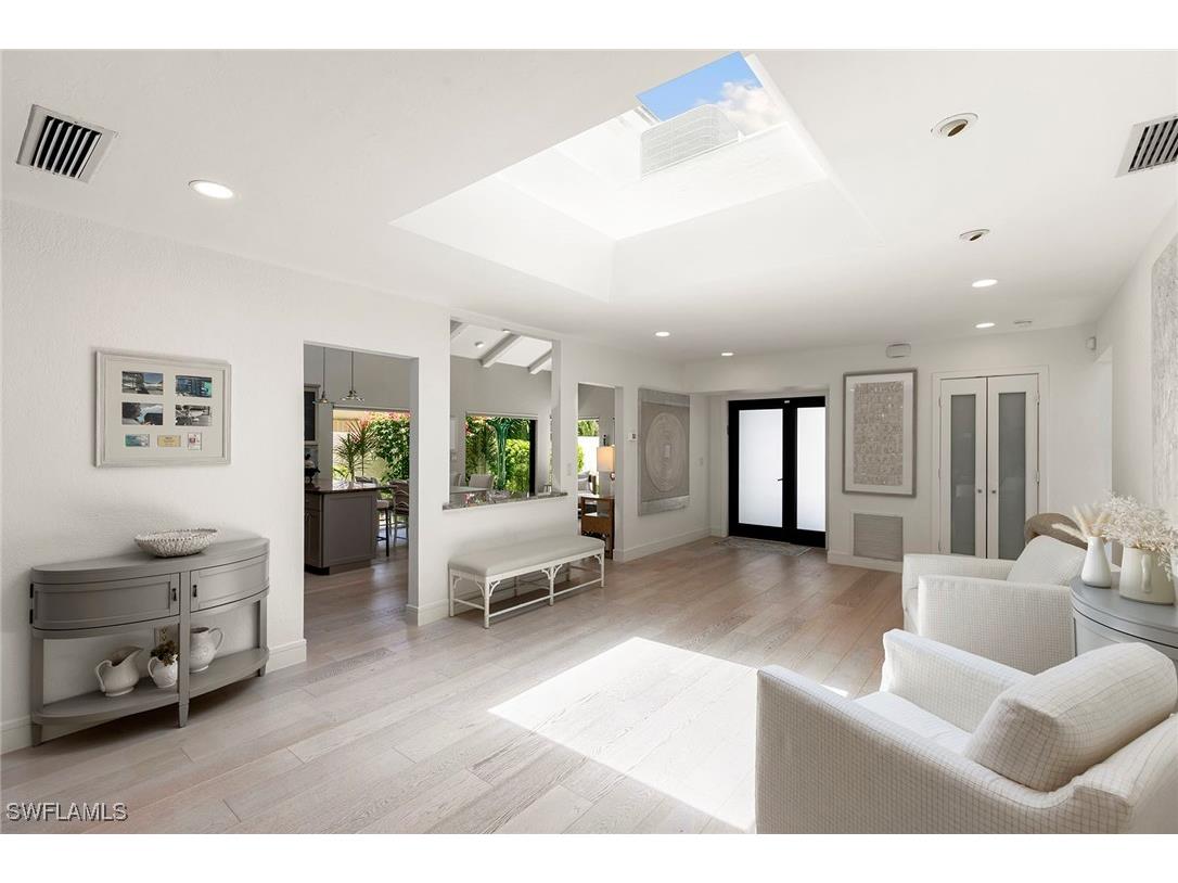 580 Tierra Mar Lane #21 Naples FL 34108 225068339 image4