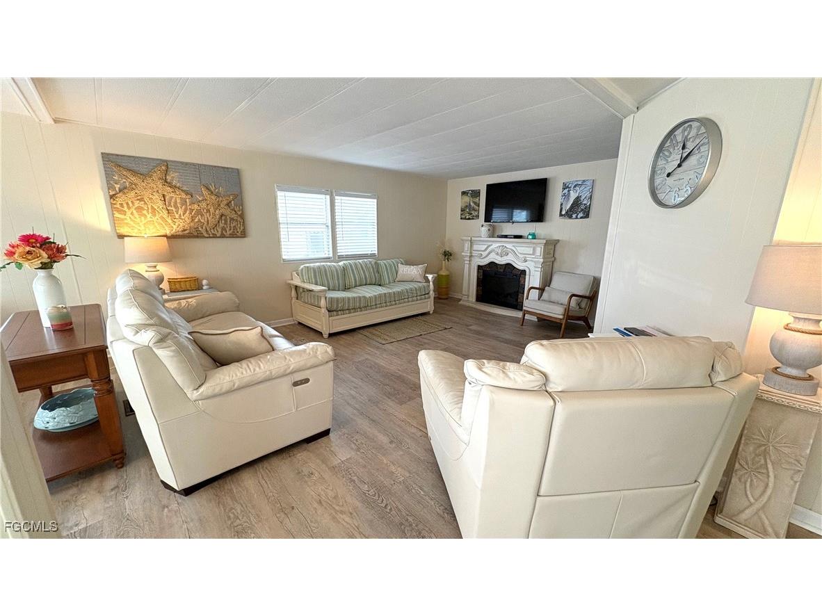580 Winning Way North Fort Myers FL 33917 2026001548 image9