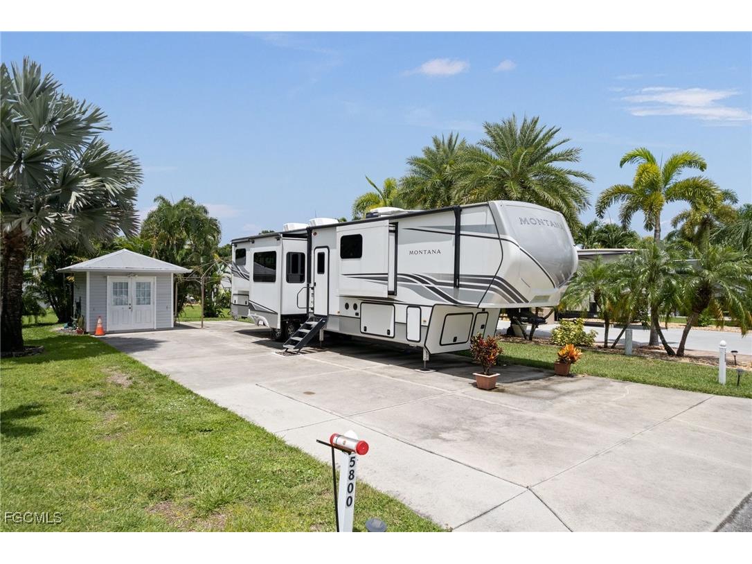 5800 Pathwood Court E Fort Myers FL 33905 225007475 image1
