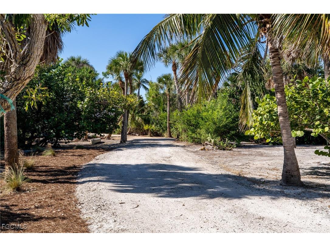 5801 Sanibel Captiva Road Sanibel FL 33957 2025023759 image9