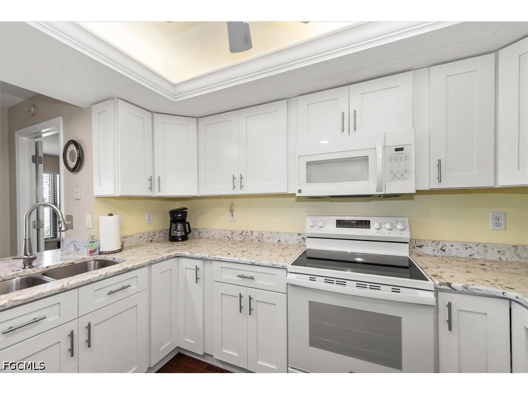 5805 Trailwinds Drive #314 Fort Myers FL 33907 2026018493 image10