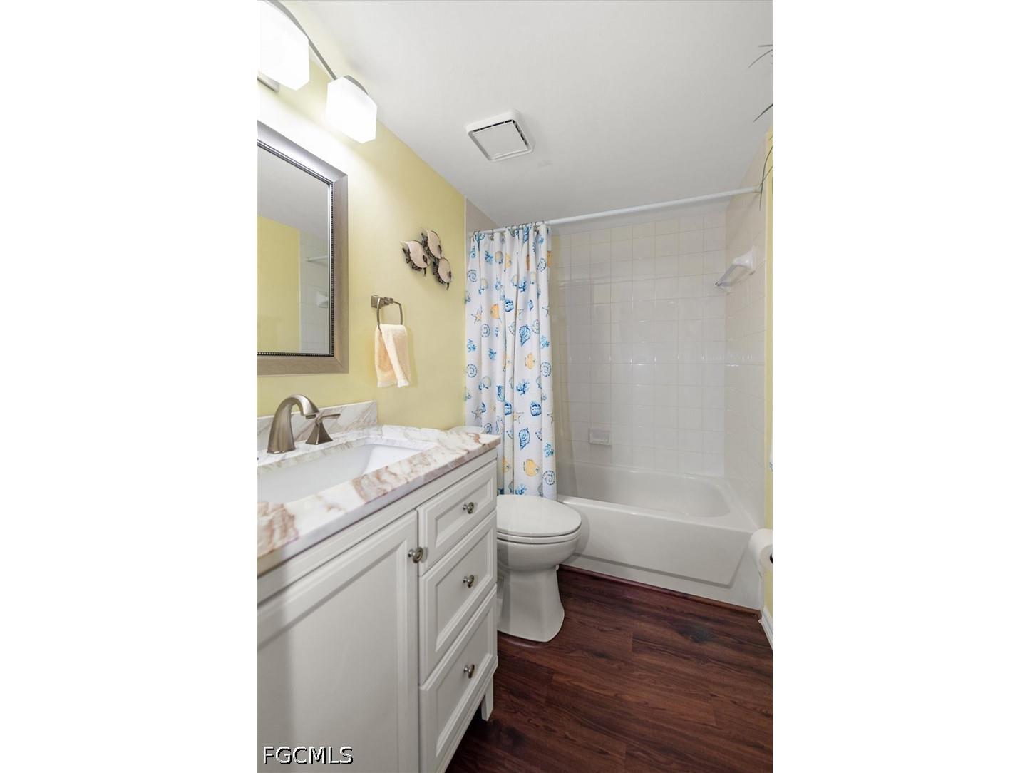 5805 Trailwinds Drive #314 Fort Myers FL 33907 2026018493 image25