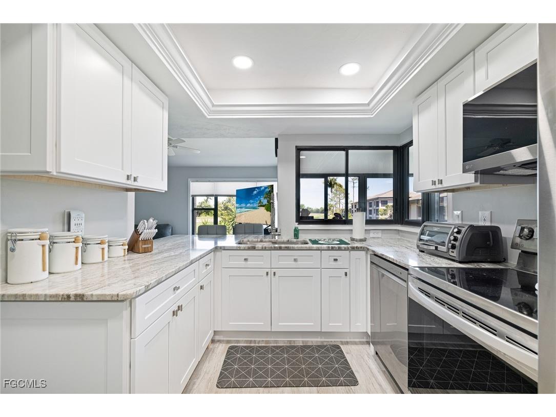 5805 Trailwinds Drive #326 Fort Myers FL 33907 2025024087 image7