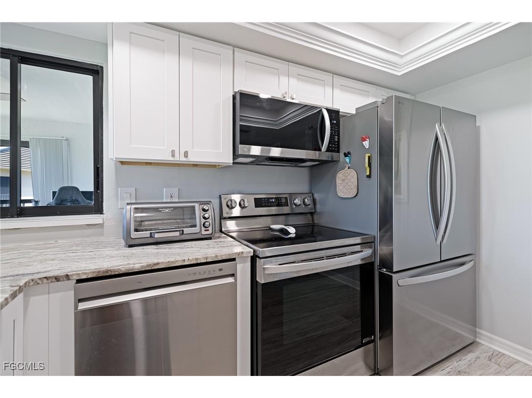 5805 Trailwinds Drive #326 Fort Myers FL 33907 2025024087 image9