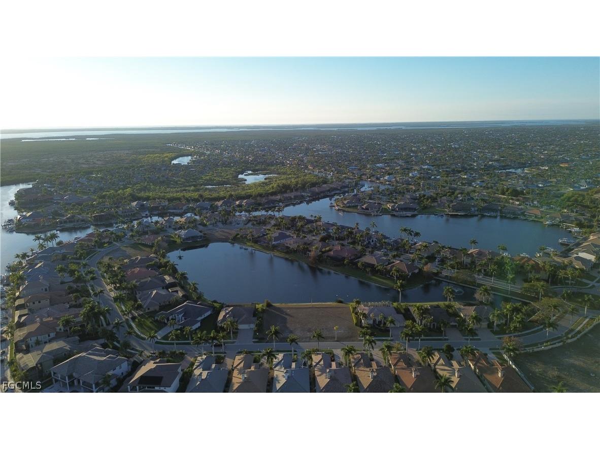 5808 Harbour Circle Cape Coral FL 33914 2026009887 image2