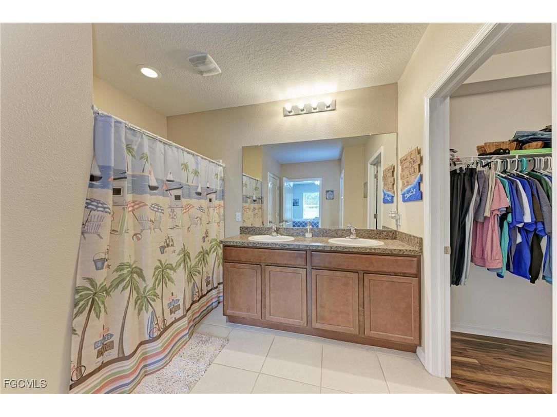 5809 71st Street E Palmetto FL 34221 2025011051 image17